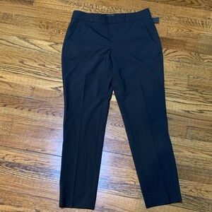 Banana Republic women’s Avery machine washable wool mid-rise ankle length pants.